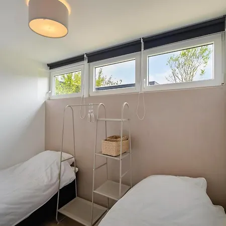 Holiday home In Sint Maartenszee Near Sandy Sint Maartensvlotbrug